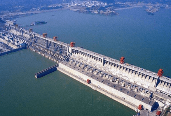 中国三峡大坝耗资千亿建成,如今回本了吗?