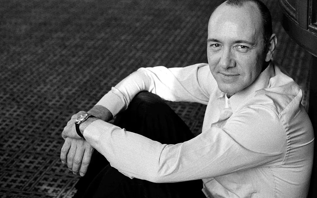 的无数银幕形象一样,我们很难分辨清楚哪一方才是真正的kevinspacey