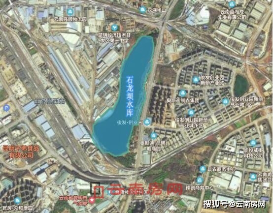 以昆明为例,东边的白沙河,果林,石龙坝等水库就在城市的不断外扩中