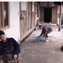 尴尬舞怎么少的了我两块钱让你体验坐船的感觉好有爱的狗狗社会平头哥