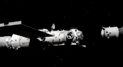 神舟十二号载人飞船成功发射,我们的目标是星辰大海!