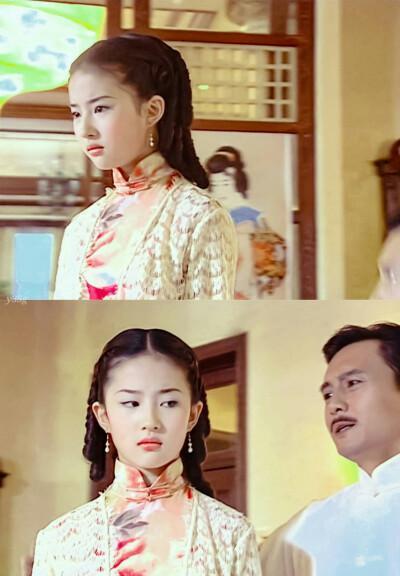 不愧是神仙姐姐刘亦菲,15岁出演《金粉世家》17年前旗袍造型惊艳了