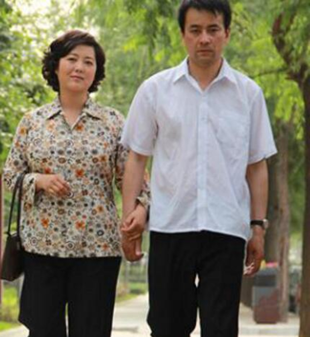 揭秘50岁王茜华与老公沈航的幸福婚姻