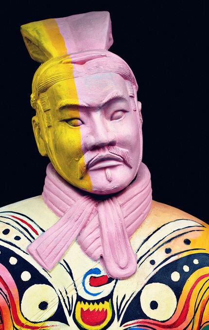 兵马俑颜色还原后,惊艳考古圈,但是有一种颜色至今不知道原因