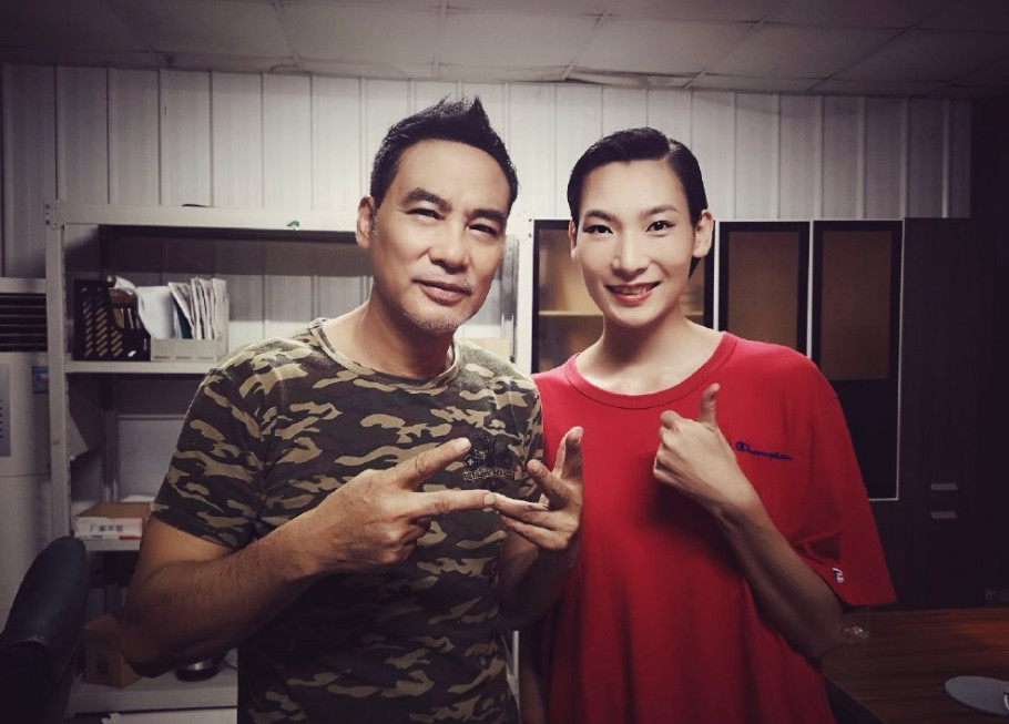 长得丑还像男人,拍戏8年演无数丑角,如今与张彬彬搭戏终于走红_贺勋