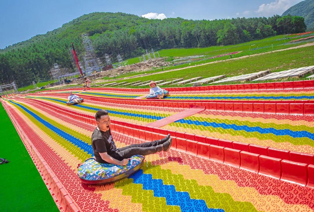 3 巴图鲁乐园 莲花山百年梨园  莲花山百年梨园时间:2018年