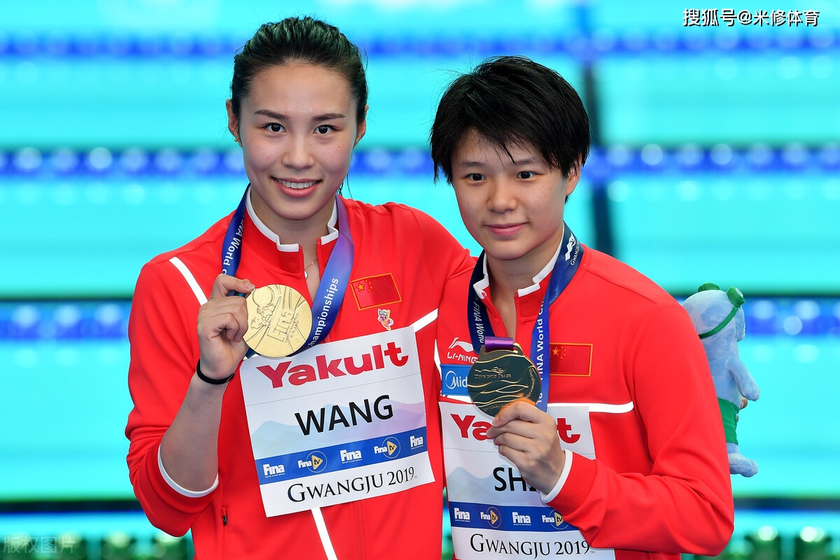 中国跳水队奥运名单公布:三大奥运冠军领衔,14岁小花入围