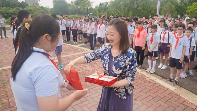 寻运河流光恰同学少年黑芝麻胡同小学2021届六年级毕业典礼举行