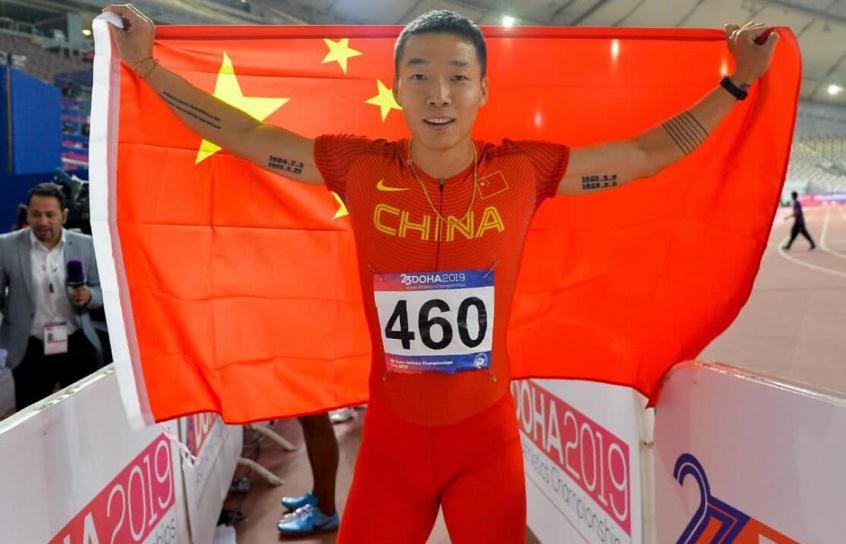 时间2021年7月9日,来自湖北的27岁的田径百米名将吴智强跑出了10秒18