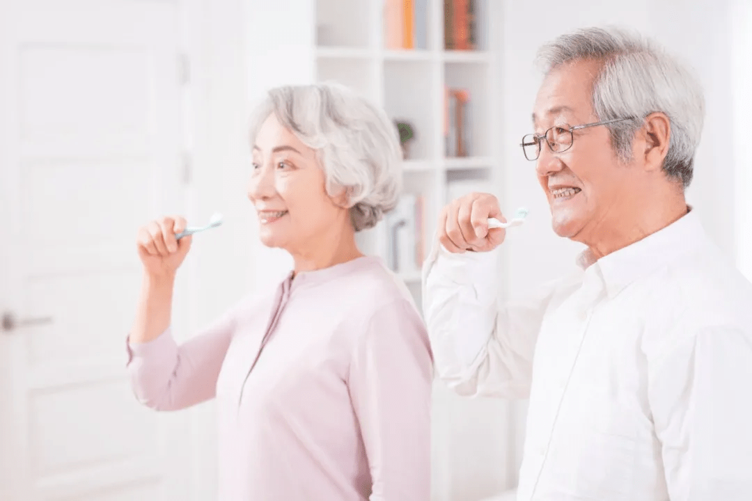 老年健康宣传周|老人牙齿松动脱落是自然现象?
