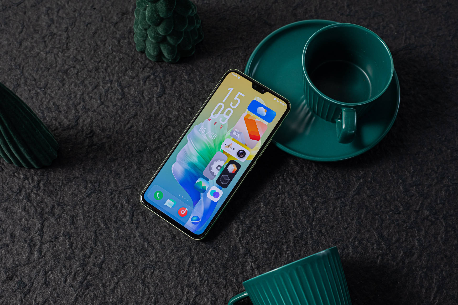 潮流美拍 轻薄机身!vivo s10 pro让小姐姐一见就心动