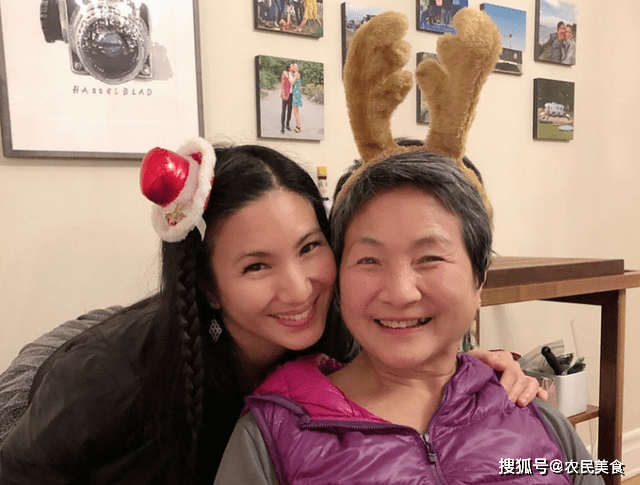后随丈夫定居美国.之后郑佩佩历经8次怀孕,4次流产,育有3女