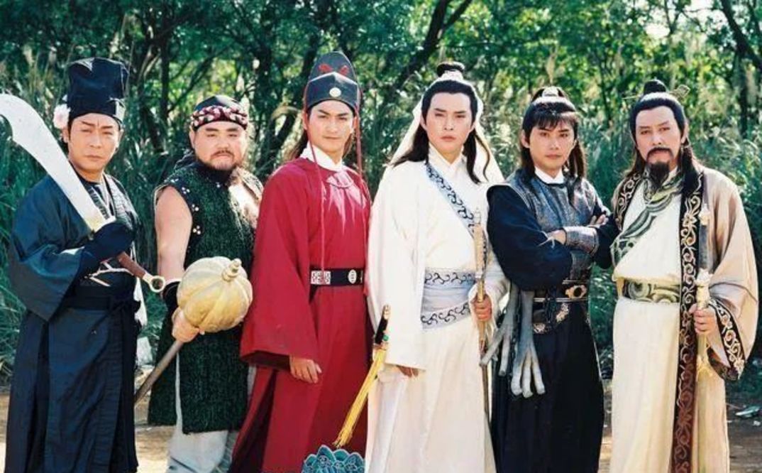武侠剧《白眉大侠》播出26年,大反派成一线明星,女主角已离世?