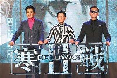 原创他击败刘德华和张学友, 让周润发跑龙套