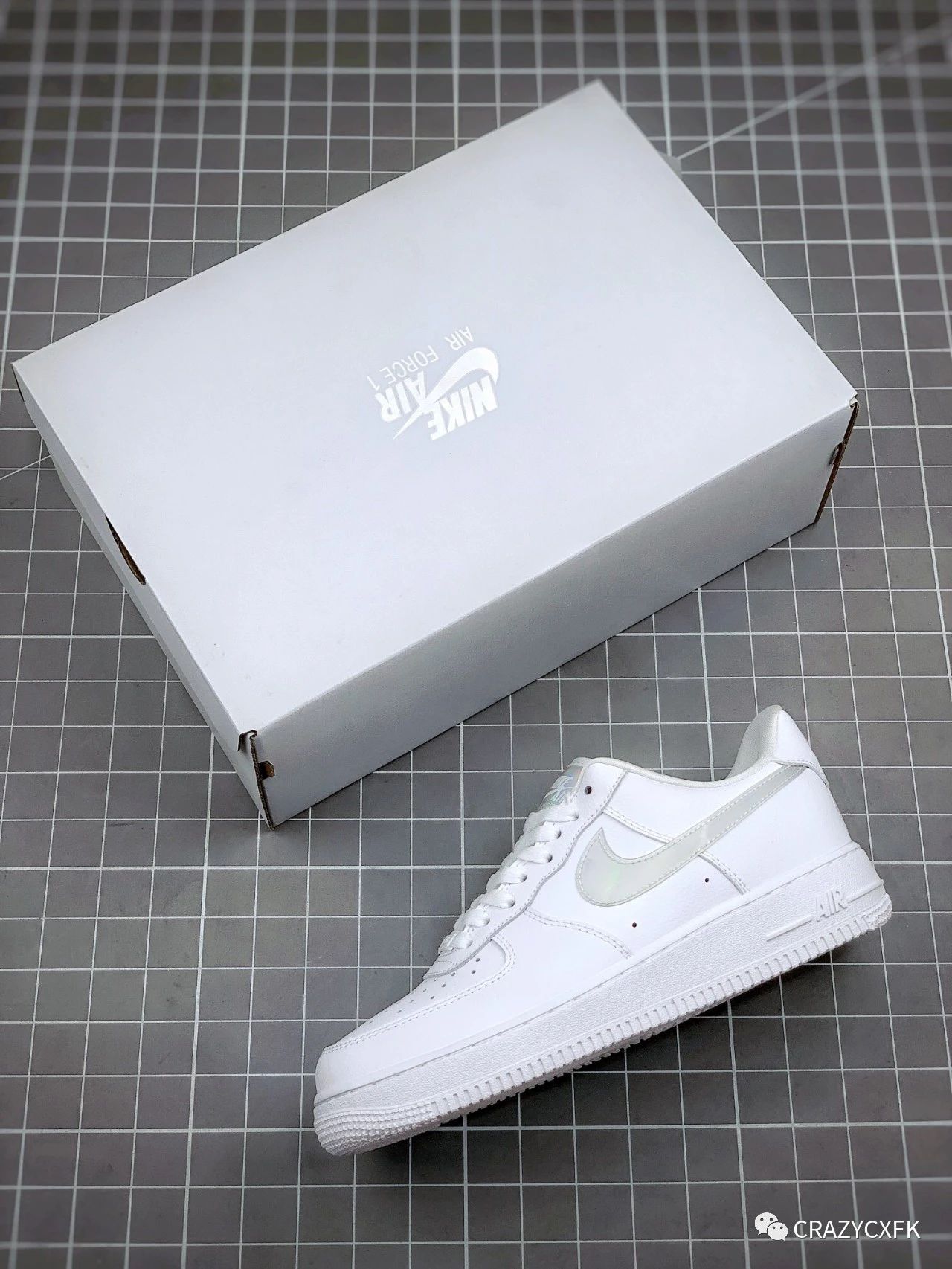 耐克 nike air force 1 low 白镭射空军一号