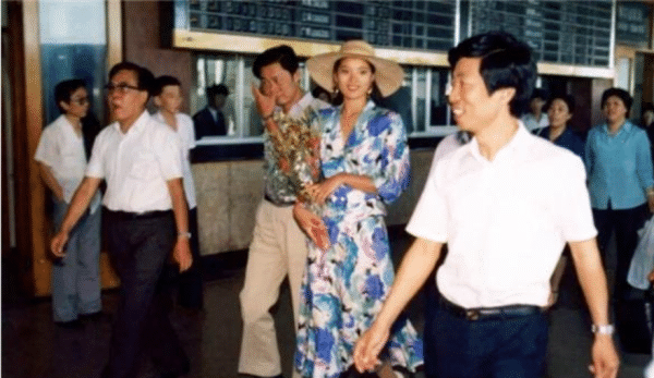 原创1988年,第一批参加世界模特大赛的中国姑娘,到底长得有多漂亮?