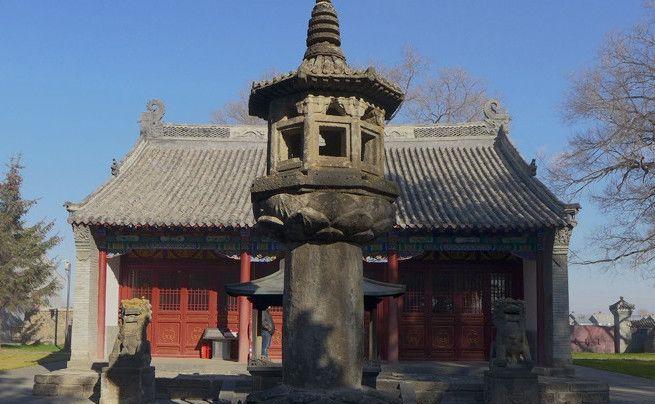 方拱乾被发配到了宁古塔,为了回京,他用了认修城门楼子这一招