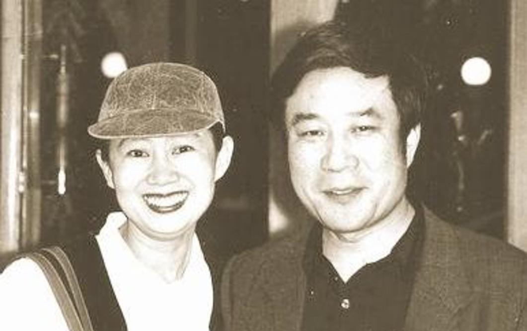 原创老戏骨李雪健:入行41年拿下33个影帝,妻子陪他抗癌21年不曾放弃?