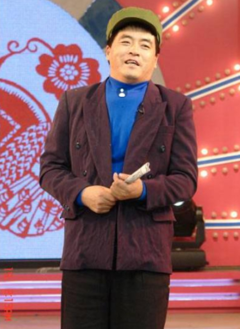 笑星魏三:上过春晚,拒绝拜师赵本山,如今拜师潘长江却
