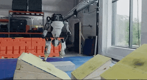 也想参加奥运了波士顿动力机器人新展示跑酷跨栏样样精通