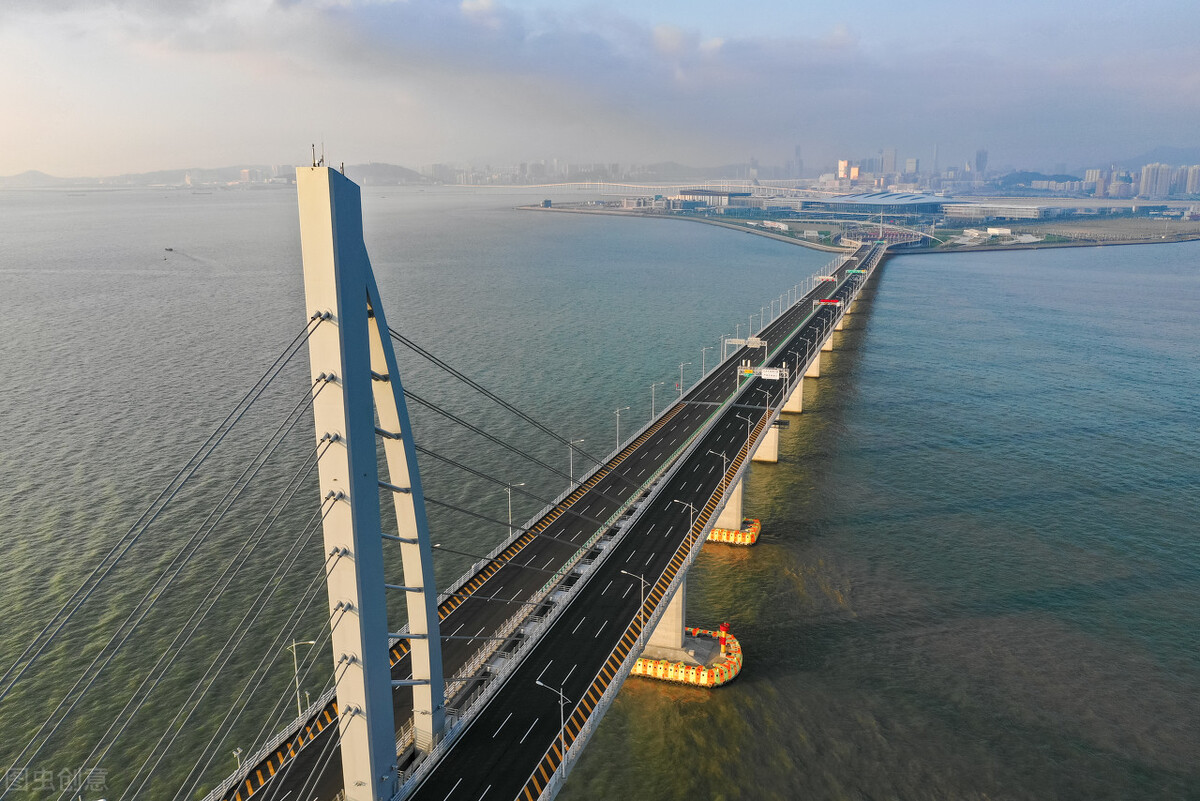 原创广东海南最窄处仅19公里,为什么不建跨海大桥?难倒基建狂魔?