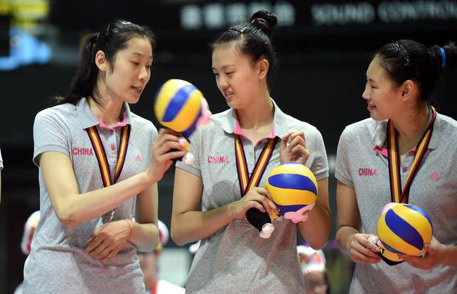 原创中国女排收获又一惊喜新任主帅敲定张常宁退役问题已有答案