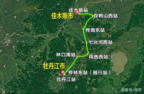 无论是哈大高铁还是现在的牡佳高铁,其中凝聚着铁路人的辛勤汗水,他们