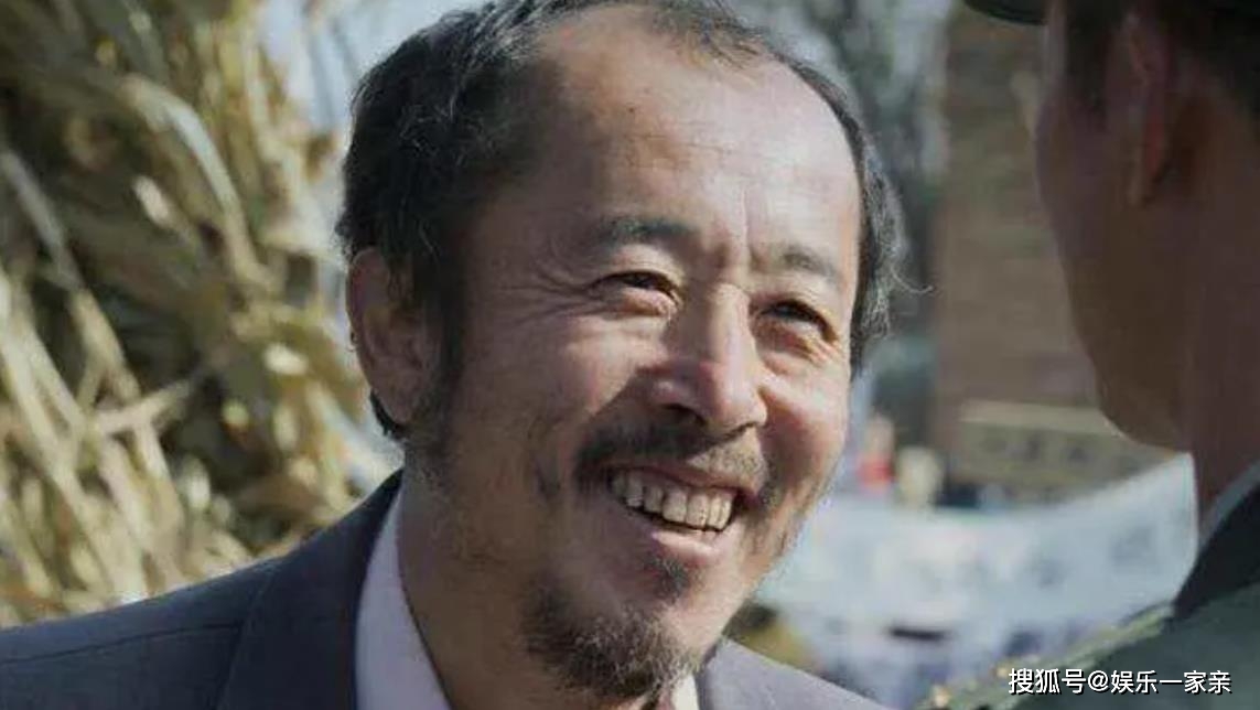 吴京最该感谢的"大坏蛋",才出场几分钟,就帮他多赚几亿票房