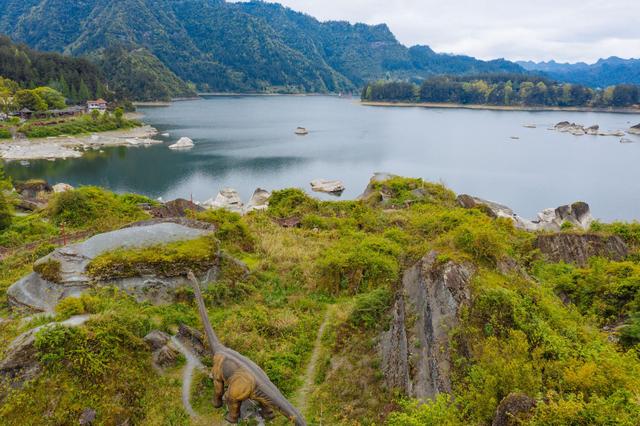 地震造就的天然美景,重庆小南海