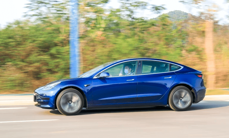 自动驾驶测评,小鹏p5与特斯拉model3谁更有优势?