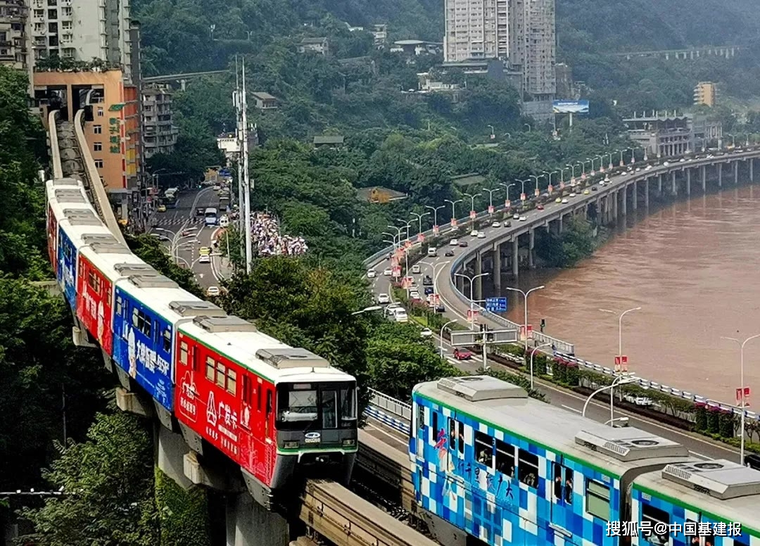 断完善,道路,交通也在不断建设丰富起来,得益于重庆独特的地形,重庆水