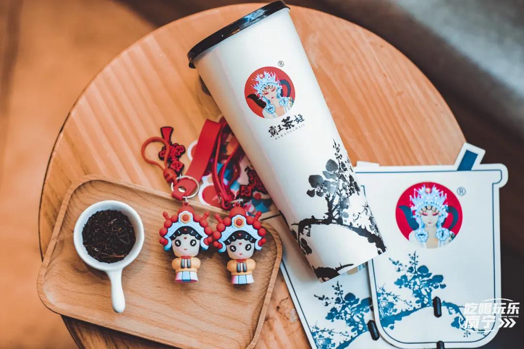 霸王茶姬将经典的东方茶香带到了全世界