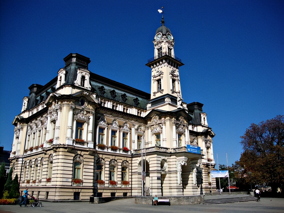 波兰新松奇市政厅:应用中望cad实现城市建设与文化遗产传承双赢