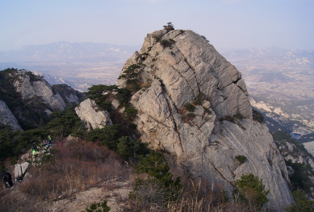山东有"仙山之祖"美誉的山,名胜古迹众多