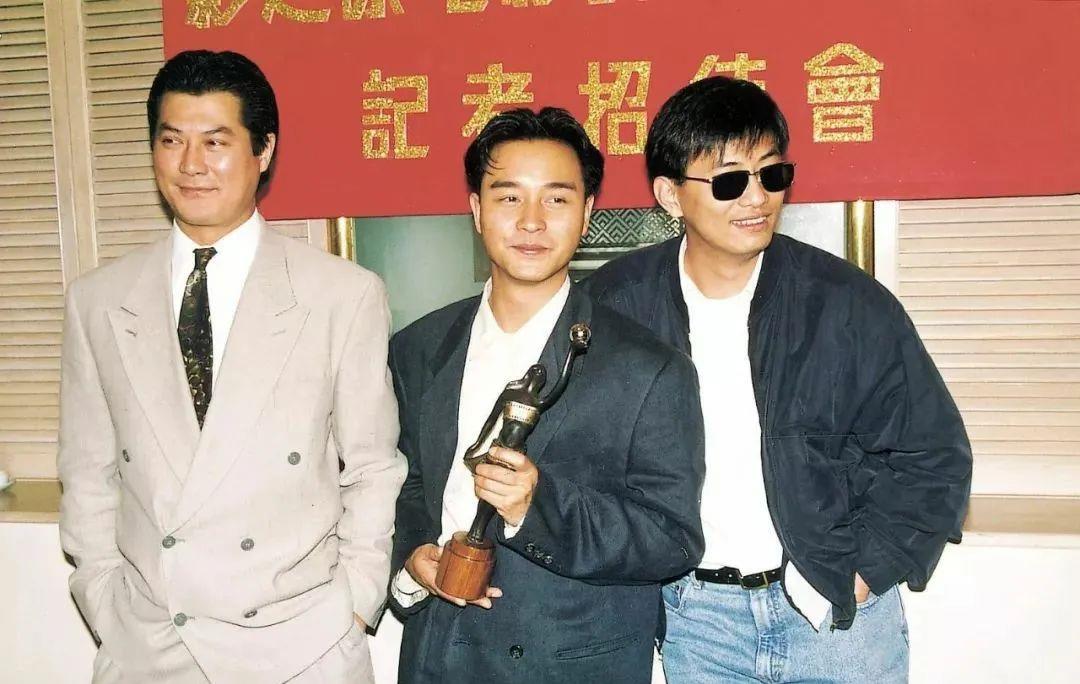 因为梁家辉和梁朝伟同姓,梁家辉和张家辉同名,所以才有了这样的说法.