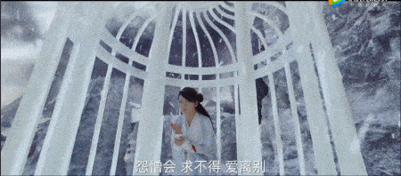 圆圆的杏眼,真诚的神情,在这场雪的掩映下,白夭夭简直萌化了好嘛!