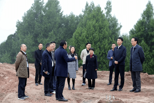 仪陇县实地考察,并在张思德干部学院举行了"服务成渝地区双城经济圈