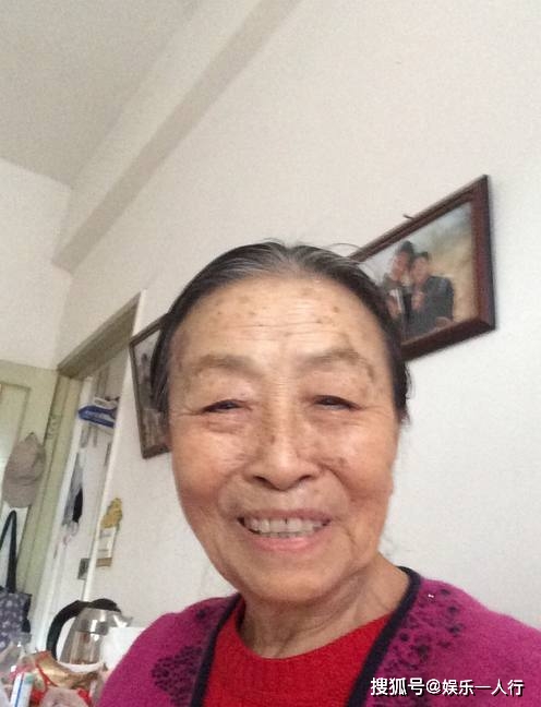 老艺术家容嬷嬷豪宅贵气十足 六小龄童家节俭朴素 丑