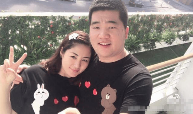 无预警在社交网上传一组婚纱照,官宣结婚嫁人的喜讯,丈夫名叫隋宏洋