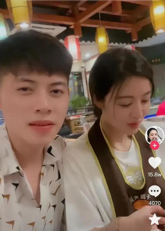 别再磕小小和老吴了!大网红小小101的故事,比你想象的