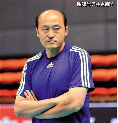 京冀两队更换主教练:初辉和王彬正式挂帅,联赛新赛季期待给球队带来新