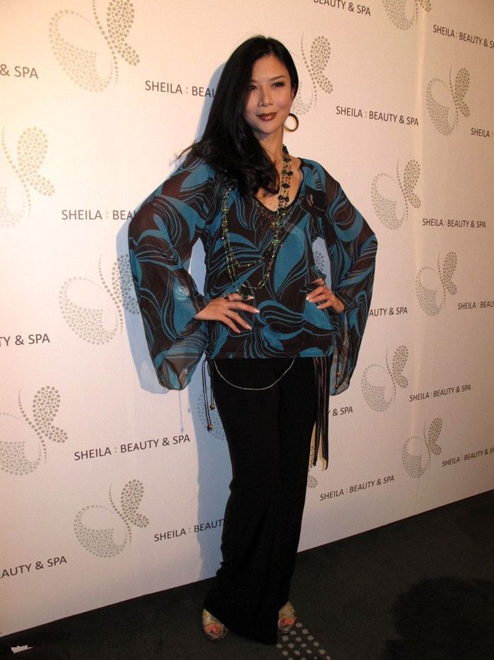 原创吴家丽曾被称为最性感的女星在香港红极一时56岁仍风韵犹存