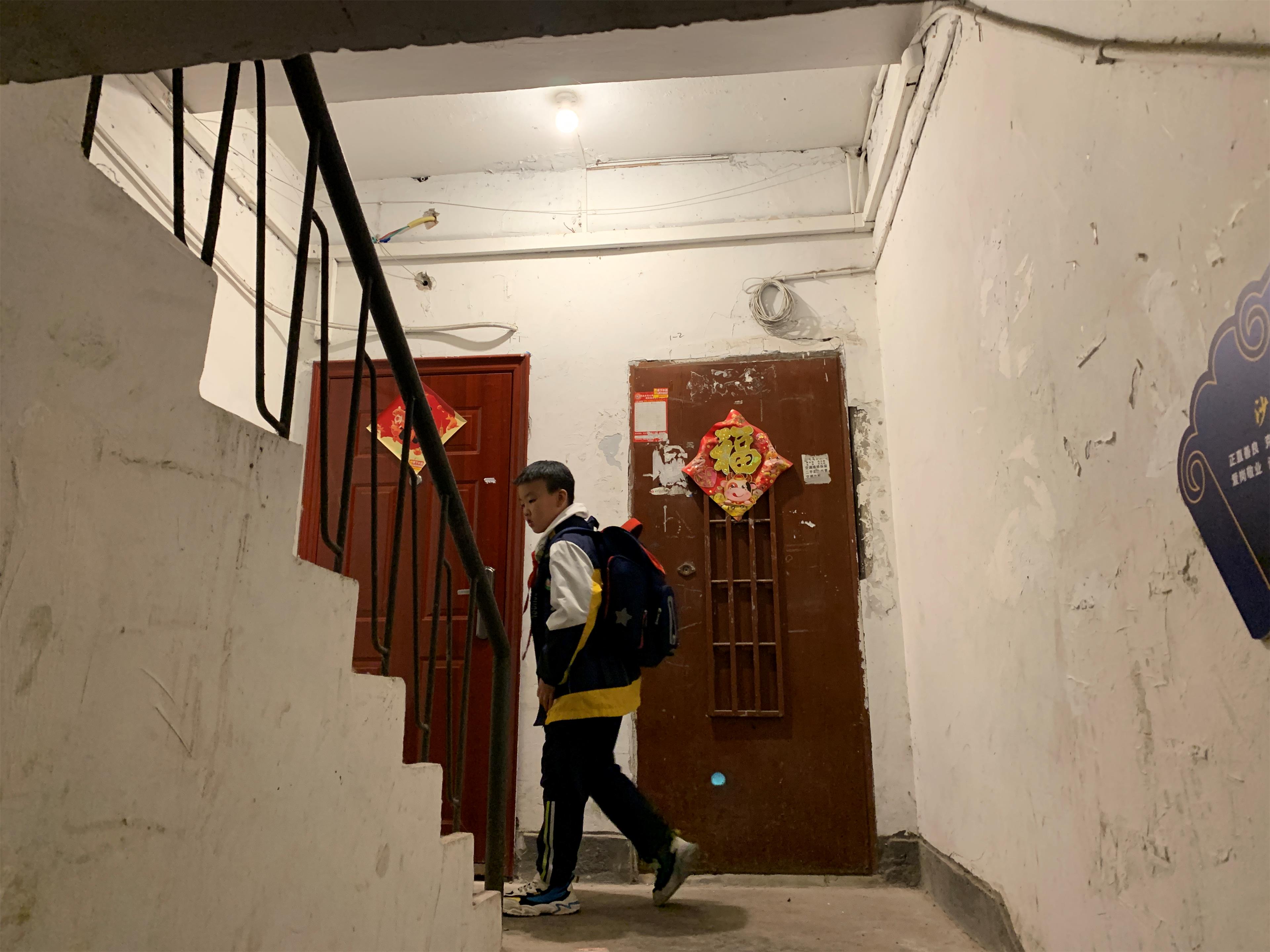 我为群众办实事|代表牵头 民主协商 让楼道的灯照亮回家路