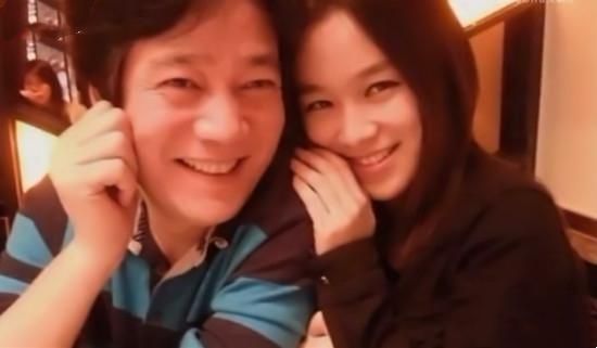 现实生活中,除了表演,更让鲍大志倾注心血和热忱的,无疑是家庭.