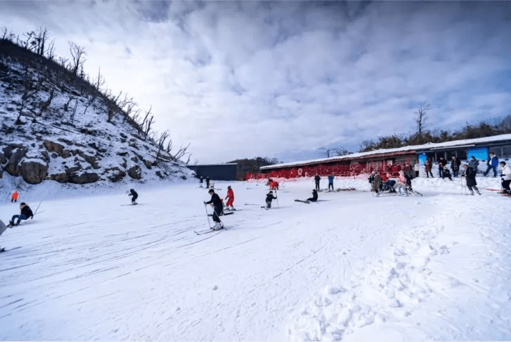 四川滑雪胜地推荐九皇山滑雪场