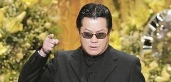 郑少秋出轨官晶华邓光荣帮沈殿霞讨公道被竹联帮堵在门口