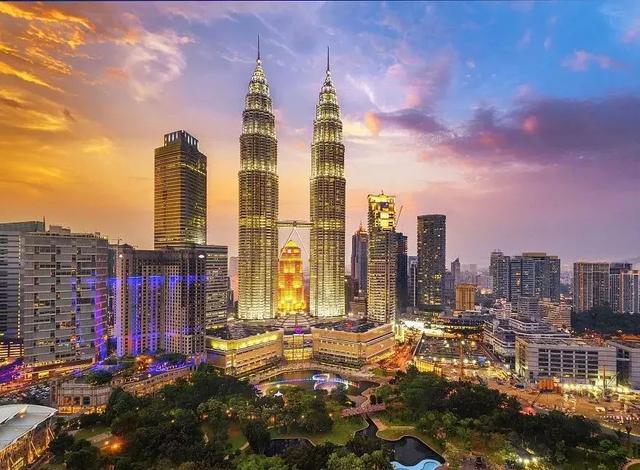 马来西亚的生活满意指数在全球排名第三,在全球最佳购物城市中排名第