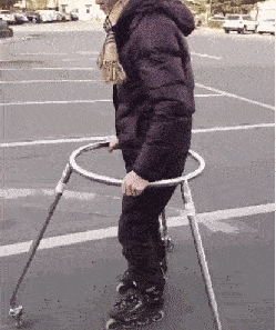 不像人家那些情侣,不是在餐厅浪漫,就是在商场撒狗粮