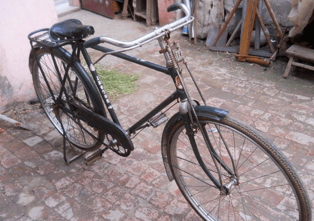 北京大爷31年前的永久自行车,被改成"珍藏版,土豪出10万收购_陈师傅