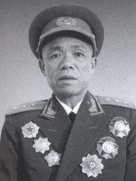 55年授衔时,四野18位军长7位授上将,为何三野16位